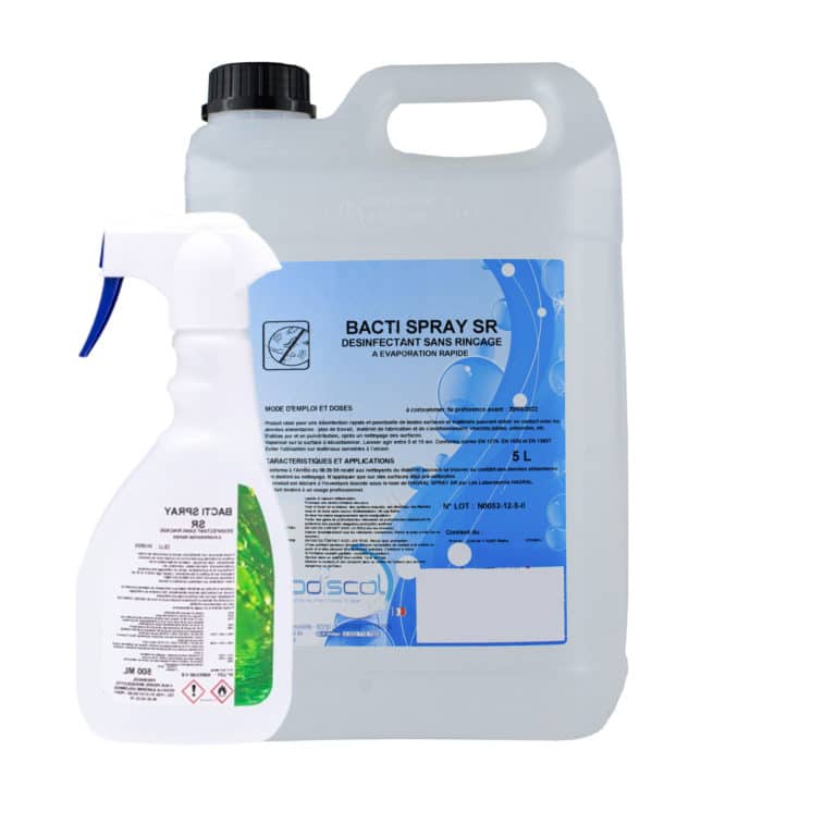 Un récipient de 5 litres et un flacon pulvérisateur, tous deux étiquetés "Bacti Spray SR", un produit désinfectant, présentés sur un fond blanc.