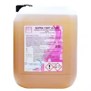 Un grand contenant en plastique translucide de SOPRA TART ULTRA, un détartrant professionnel ultra-concentré, avec une étiquette détaillée et des symboles d'avertissement de danger sur le devant.