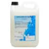 Un conteneur en plastique blanc de 5 kg de SOPRA DERM LAIT D'AMANDE, un savon crémeux sans solvant pour les toilettes des clients du CHR, avec un bouchon noir et une étiquette française bleue indiquant les détails et les instructions du produit.